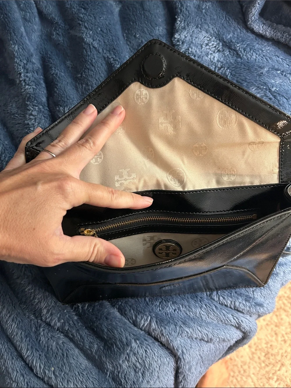 Tory Burch Black Leather Envelope Shoulder Bag with Gold Logo